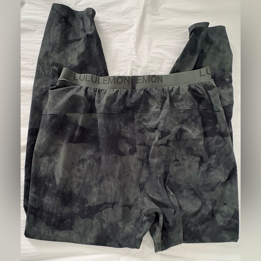 Lululemon | Run State Jogger | Sz L | Tidal Dye Smoked Spruce Black | EUC - Picture 3 of 8